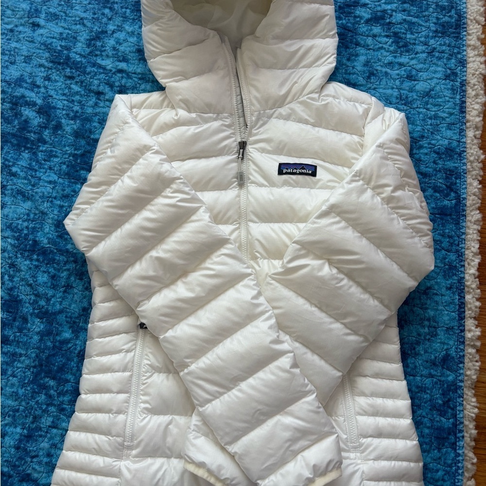 Women’s Birch White Down Sweater Hoody